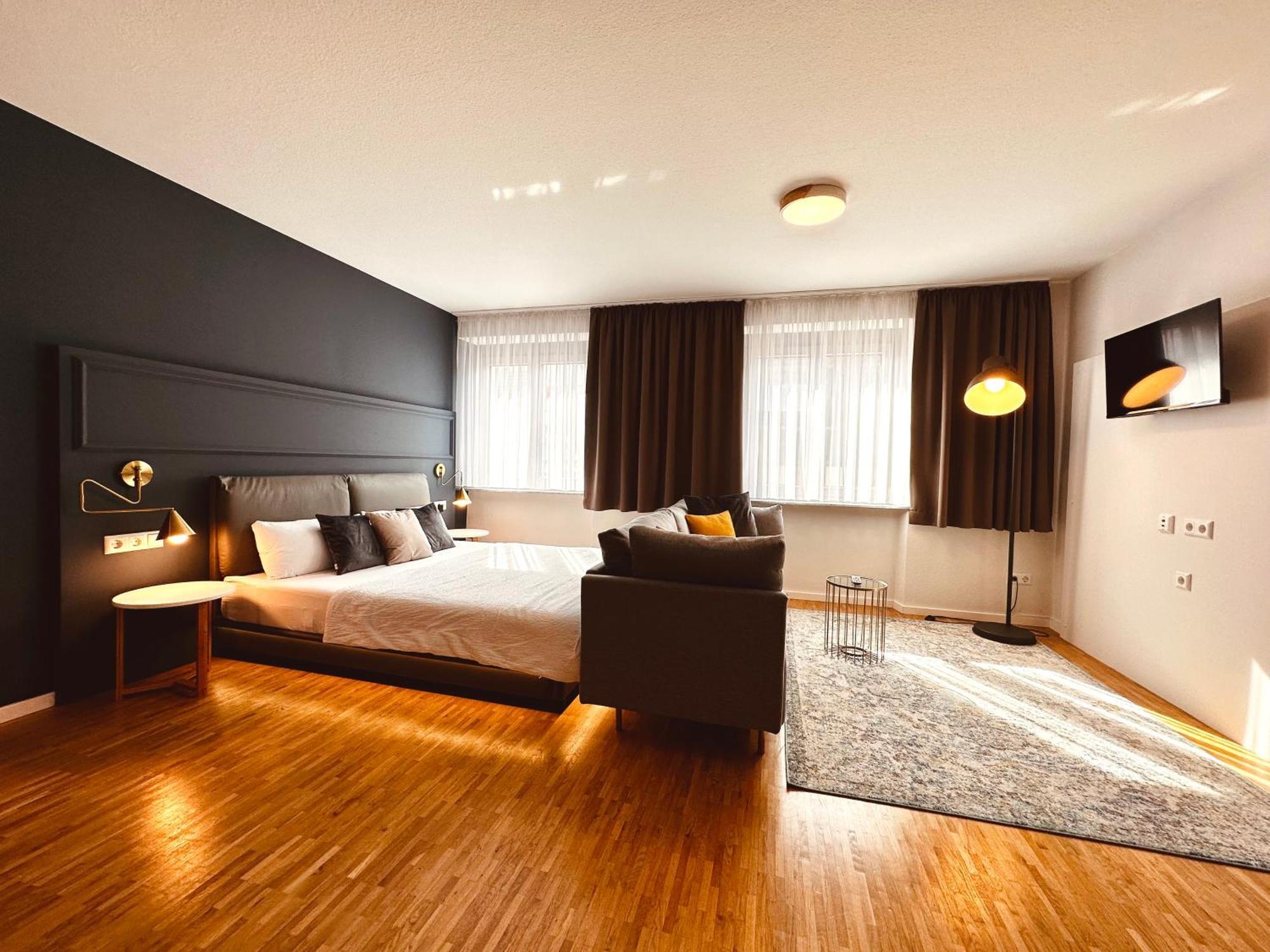 Stadthaus Neckarsulm Serviced Apartments - Stadthaus Schrade Екстер'єр фото